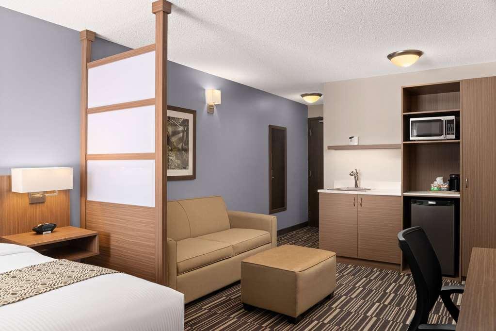Microtel Inn & Suites By Wyndham Kirkland Lake Habitación foto